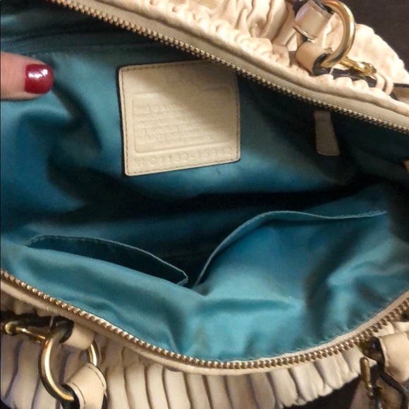 Coach Madison Sofia Vanilla Gathered Leather Hobo - Picture 4 of 7